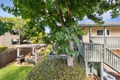 Exterior - 318 Juniper Ave #10, Carlsbad, CA 92008 photo 4 of 5