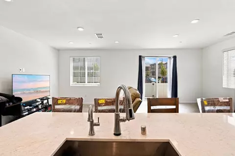 Kitchen - 32416 Brunello, Temecula, CA 92591 photo 4 of 6