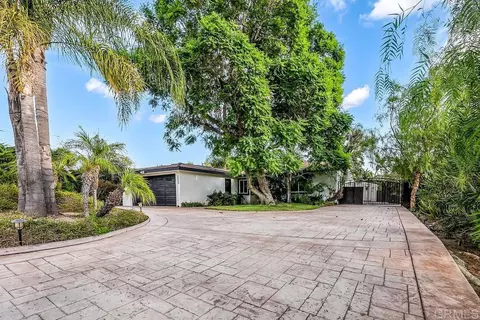 Exterior - 223 Shetland Way, Fallbrook, CA 92028 photo 3 of 22