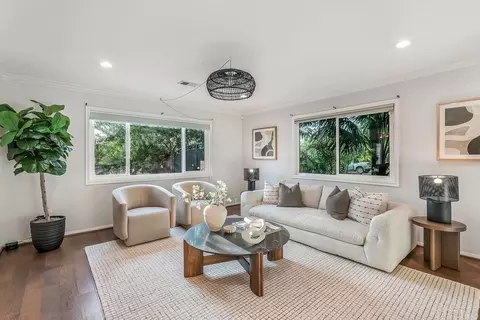 Living - 223 Shetland Way, Fallbrook, CA 92028 photo 3 of 7