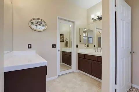 Bath - 3350 Avocado Vista Ln, Fallbrook, CA 92028 photo 5 of 5