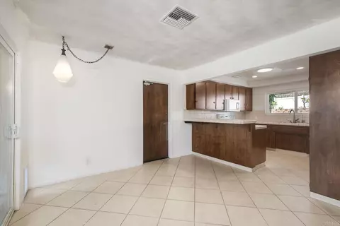 Dining - 1418 Phillips St, Vista, CA 92083 photo 1 of 1