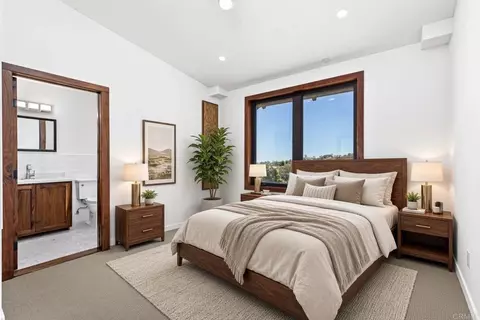 Bedroom - 21179 Sutherland Dam Rd, Ramona, CA 92065 photo 2 of 7