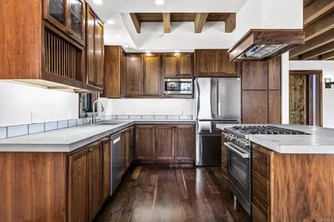 Kitchen - 21179 Sutherland Dam Rd, Ramona, CA 92065 photo 1 of 6