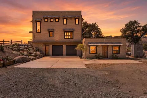Exterior - 21179 Sutherland Dam Rd, Ramona, CA 92065 photo 4 of 21
