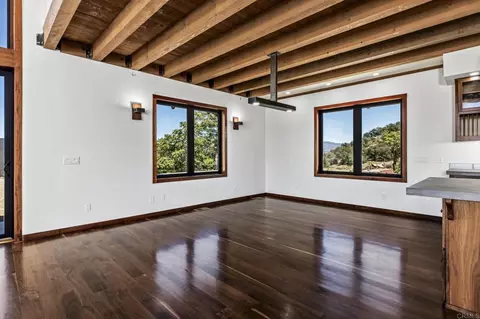 Living - 21179 Sutherland Dam Rd, Ramona, CA 92065 photo 4 of 9