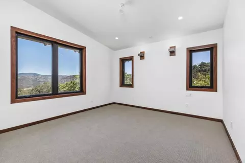 Bedroom - 21179 Sutherland Dam Rd, Ramona, CA 92065 photo 6 of 7