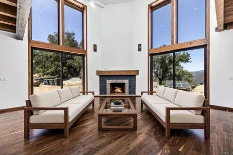 Living - 21179 Sutherland Dam Rd, Ramona, CA 92065 photo 3 of 9