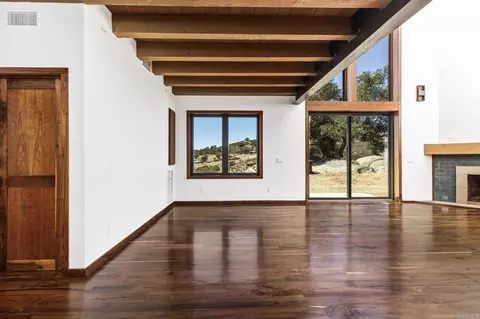 Living - 21179 Sutherland Dam Rd, Ramona, CA 92065 photo 6 of 9