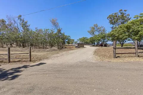 Exterior - 21179 Sutherland Dam Rd, Ramona, CA 92065 photo 12 of 21