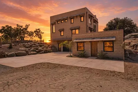 Exterior - 21179 Sutherland Dam Rd, Ramona, CA 92065 photo 3 of 21