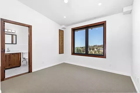 Bedroom - 21179 Sutherland Dam Rd, Ramona, CA 92065 photo 5 of 7
