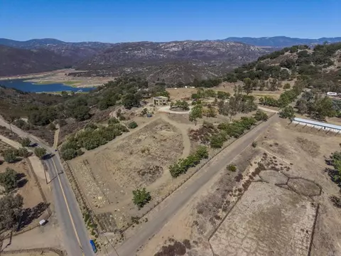 View/Area - 21179 Sutherland Dam Rd, Ramona, CA 92065 photo 2 of 5
