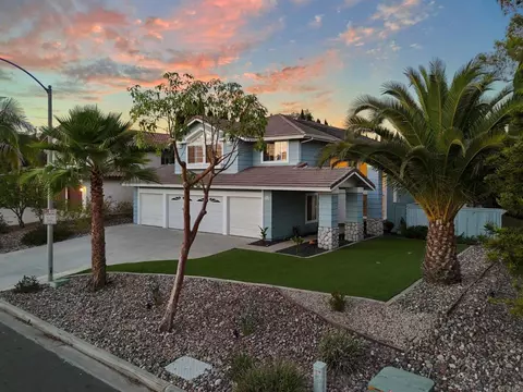 Exterior - 1712 Downs St, Oceanside, CA 92054 photo 1 of 8