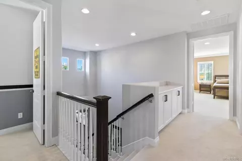 Entry Way - 6318 Huntington Dr, Carlsbad, CA 92009 photo 2 of 3