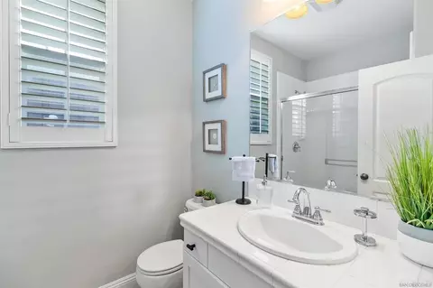 Bath - 6318 Huntington Dr, Carlsbad, CA 92009 photo 1 of 5