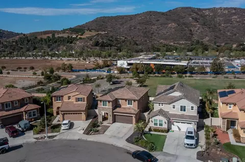 View/Area - 35534 Asturian Way, Fallbrook, CA 92028 photo 3 of 16