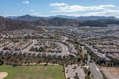 View/Area - 35534 Asturian Way, Fallbrook, CA 92028 photo 12 of 16