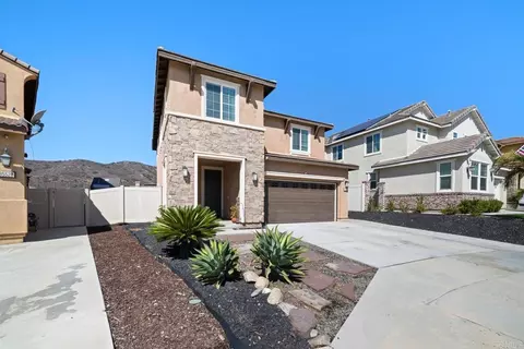 Exterior - 35534 Asturian Way, Fallbrook, CA 92028 photo 2 of 11