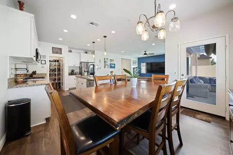 Dining - 35534 Asturian Way, Fallbrook, CA 92028 photo 3 of 3