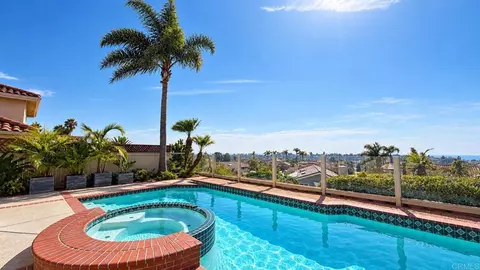 1588 Bella Vista Dr, Encinitas, CA 92024