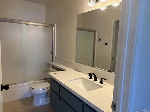 Bath - 4115 Cyprus Island Ct, Fallbrook, CA 92028 photo 1 of 1