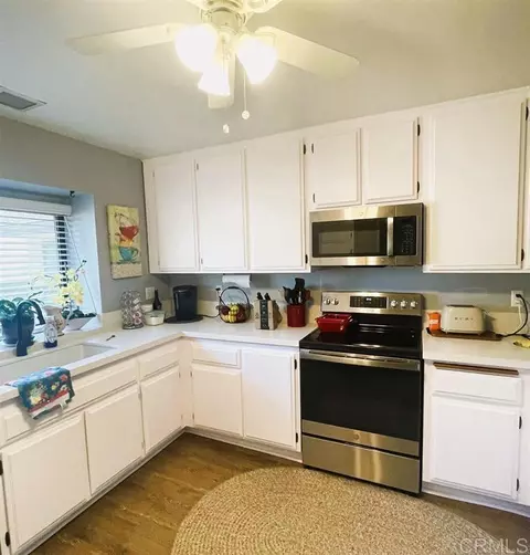 Kitchen - 4115 Cyprus Island Ct, Fallbrook, CA 92028 photo 1 of 3