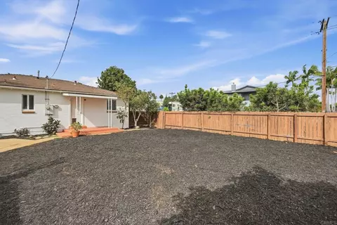 Exterior - 1902 S Freeman St, Oceanside, CA 92054 photo 5 of 7