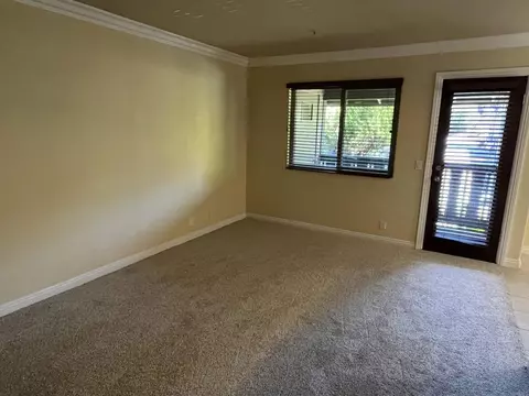 Living - 1434 Marshall Rd #35, Alpine, CA 91901 photo 3 of 4