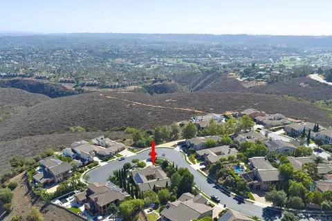 View/Area - 6936 Sitio Cordero, Carlsbad, CA 92009 photo 4 of 5