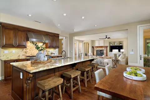 Kitchen - 6936 Sitio Cordero, Carlsbad, CA 92009 photo 4 of 4