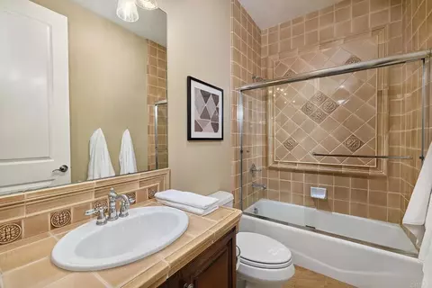 Bath - 6936 Sitio Cordero, Carlsbad, CA 92009 photo 4 of 4