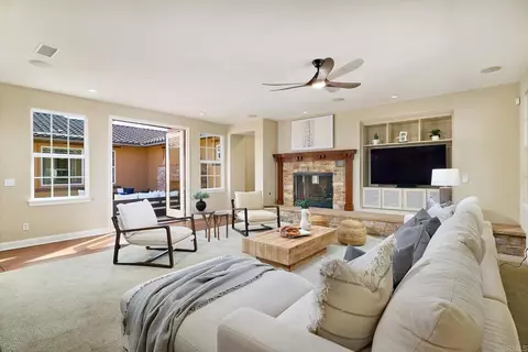Living - 6936 Sitio Cordero, Carlsbad, CA 92009 photo 5 of 5