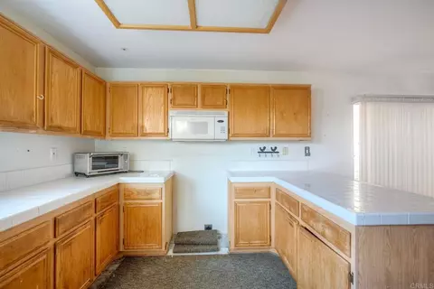 Kitchen - 32033 Arlington Cir, Bonsall, CA 92003 photo 3 of 3