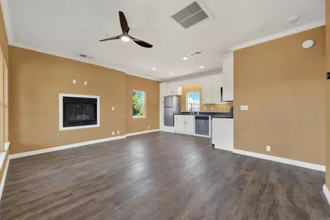 Living - 4057 Ladera Vis, Fallbrook, CA 92028 photo 6 of 10