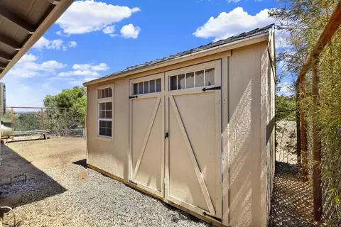 Exterior - 4057 Ladera Vis, Fallbrook, CA 92028 photo 7 of 14