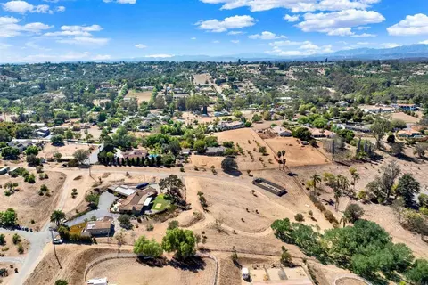 View/Area - 4057 Ladera Vis, Fallbrook, CA 92028 photo 7 of 7