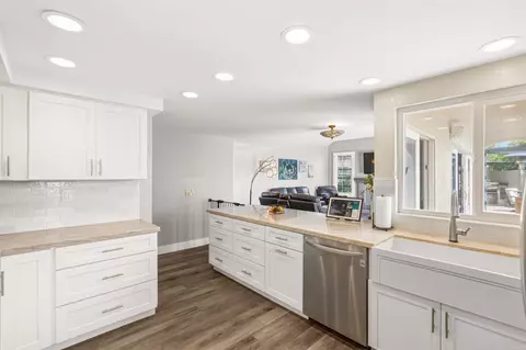 Kitchen - 3684 Maria Ln, Carlsbad, CA 92008 photo 4 of 4