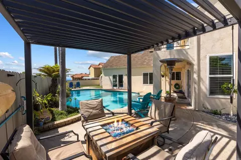 Exterior - 3684 Maria Ln, Carlsbad, CA 92008 photo 5 of 14