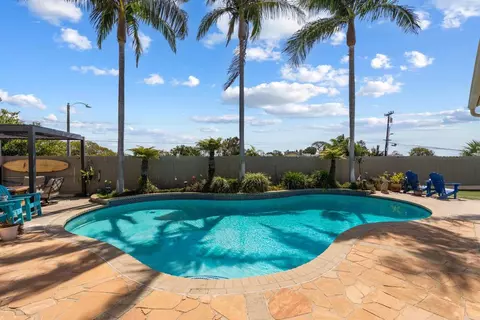 Exterior - 3684 Maria Ln, Carlsbad, CA 92008 photo 8 of 14