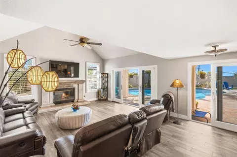 Living - 3684 Maria Ln, Carlsbad, CA 92008 photo 2 of 2