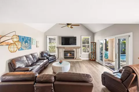 Living - 3684 Maria Ln, Carlsbad, CA 92008 photo 1 of 2