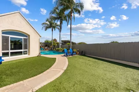 Exterior - 3684 Maria Ln, Carlsbad, CA 92008 photo 11 of 14
