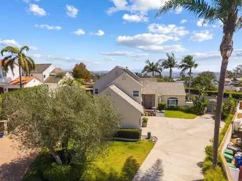 View/Area - 3684 Maria Ln, Carlsbad, CA 92008 photo 4 of 12
