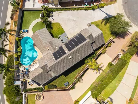 View/Area - 3684 Maria Ln, Carlsbad, CA 92008 photo 9 of 12