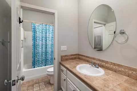Bath - 1459 Lighthouse Rd, San Marcos, CA 92078 photo 4 of 4