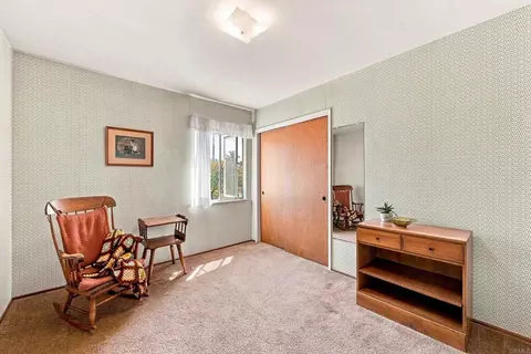 Bedroom - 1045 Warmlands Ave, Vista, CA 92084 photo 5 of 7
