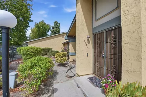 Exterior - 3553 Coconut Way, Oceanside, CA 92058 photo 5 of 6