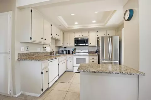 Kitchen - 3553 Coconut Way, Oceanside, CA 92058 photo 4 of 4