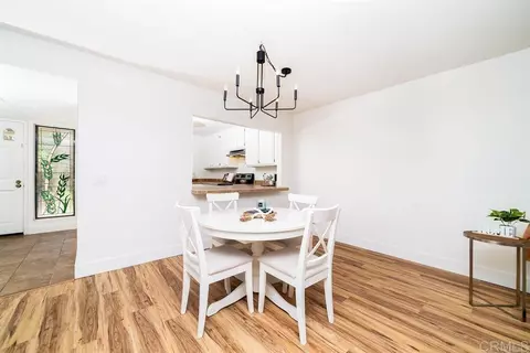 Dining - 4129 Cyprus Island Ct, Fallbrook, CA 92028 photo 1 of 2